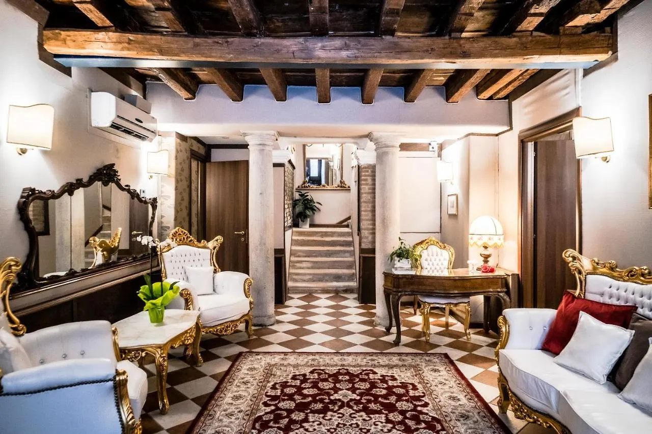 Ca' Lavezzera Hotel Venice